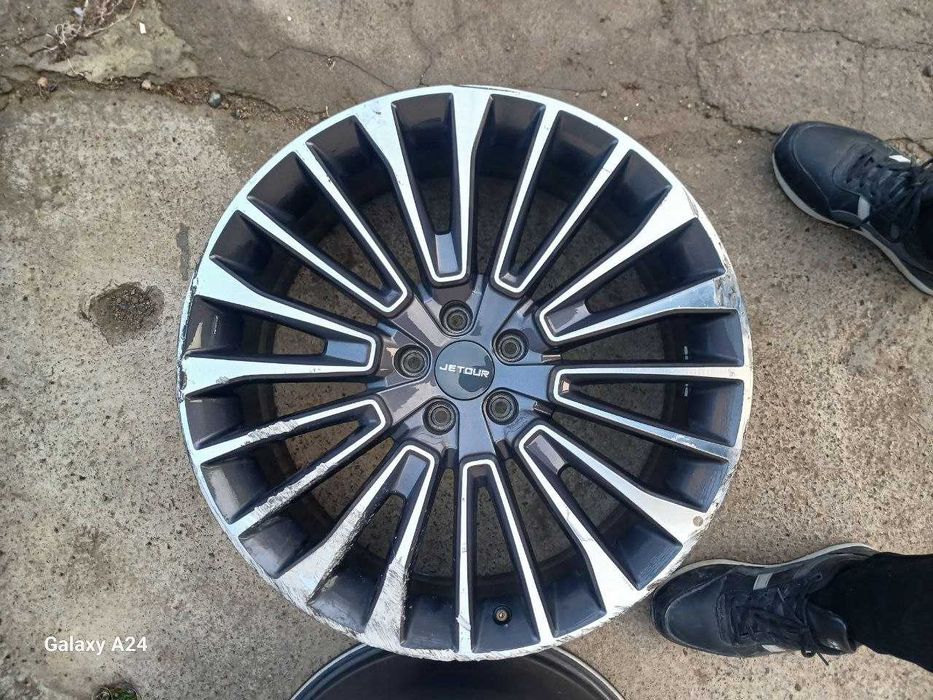 Jetour X90 diska sotiladi