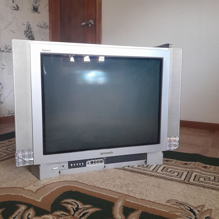 Телевизор старый