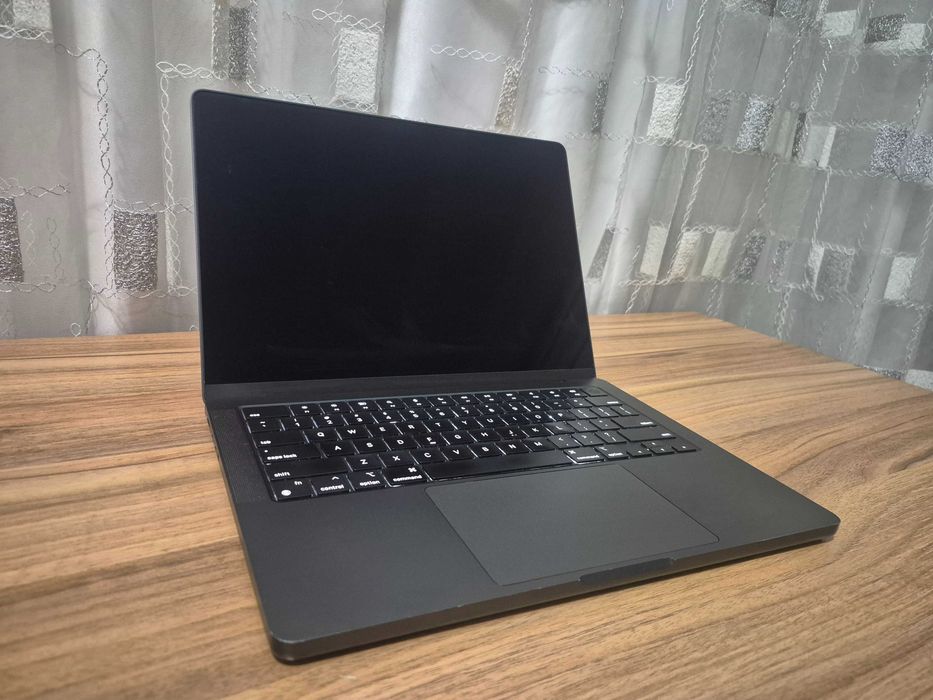 MacBook Pro 2023 M3 Pro