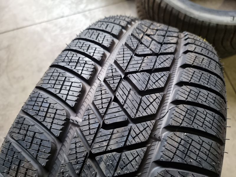 255/45/20 PIRELLI 1бр RunFlat