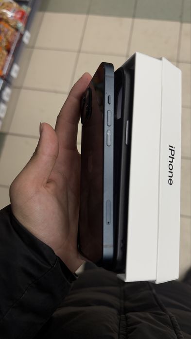 iPhone 13 продается