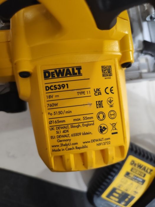 Акумулаторен ръчен циркуляр Девалт DeWALT комплект