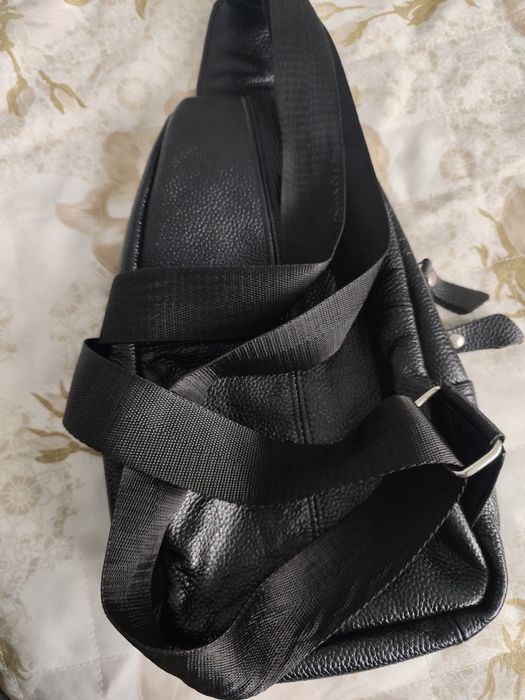 Мъжка чанта през гърди