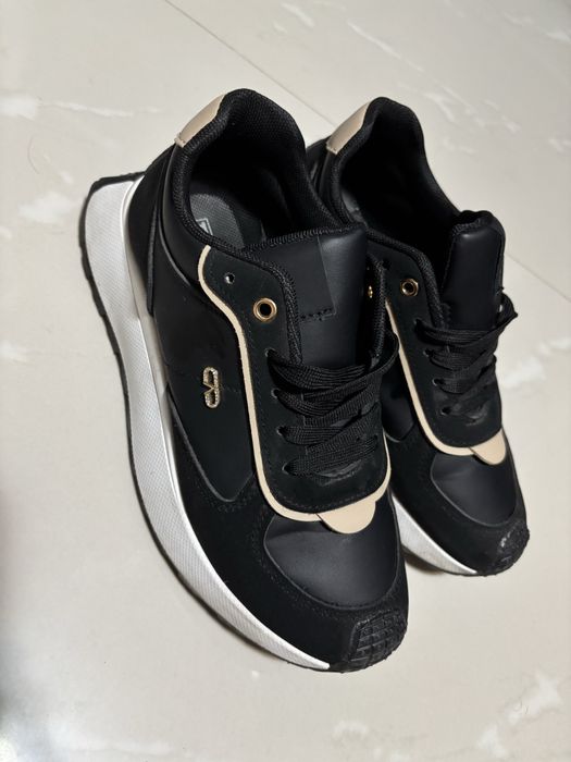 Маратонки 40 номер