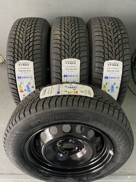 Jante roti iarna 15 Dacia Logan/Sandero/Stepway 185/65R15 Nokian NOI