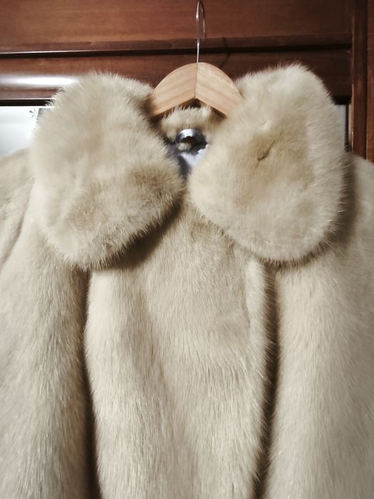 Haina de blana naturala din vizon