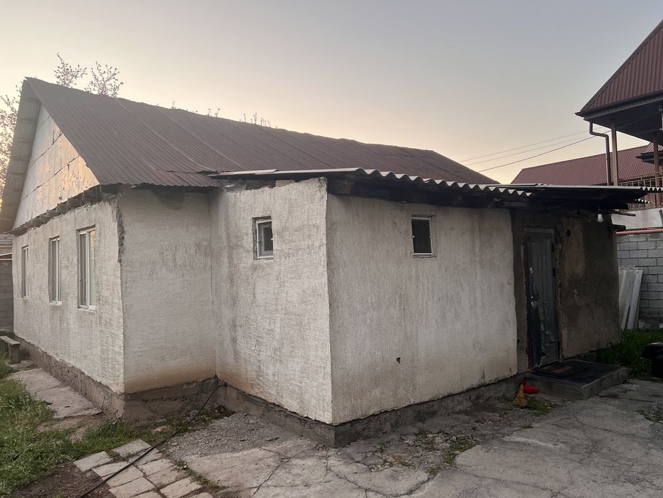 Продается дом с участком