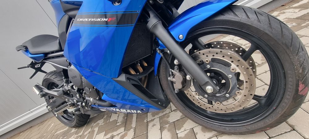 MotoFly vinde Yamaha XJ6 Diversion F 2011