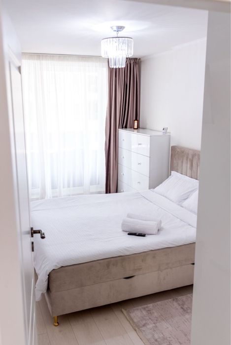 Inchiriez apartament Untold | Electric