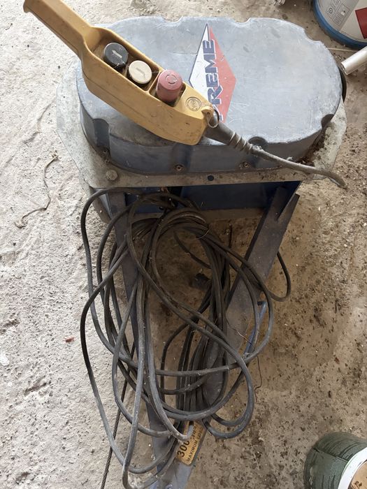 Scripete electric (troliu). Masă de ridicare 300 kg.