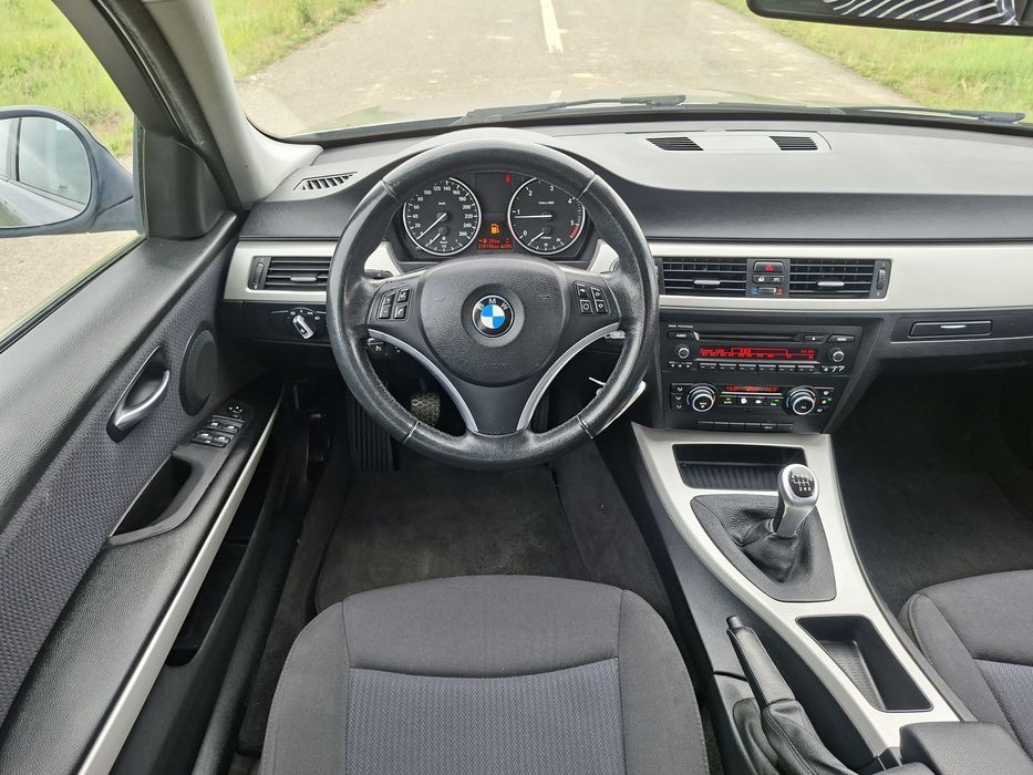 BMW 320 E90 Euro 5 184 Cp Navigatie Bixenon 2010