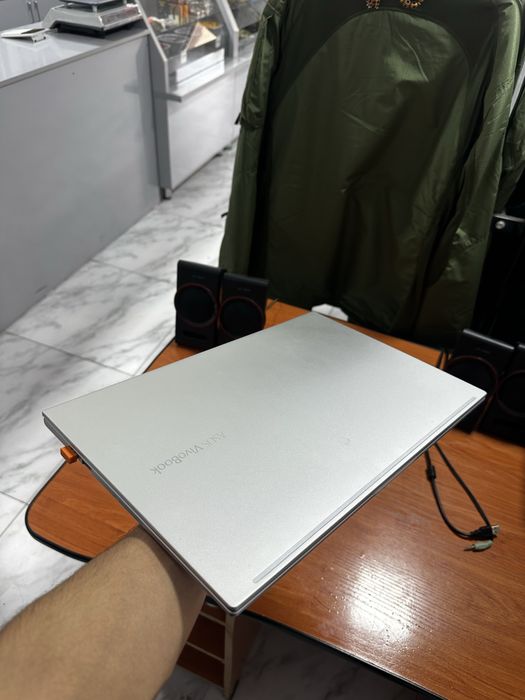 Asus Vivobook 15