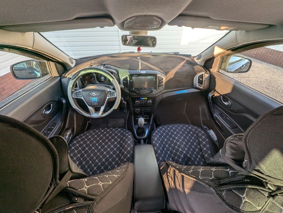 Lada Xray cross 2020 г. 1.8 л