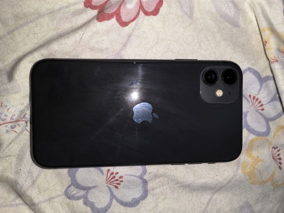 Продам iphone 11