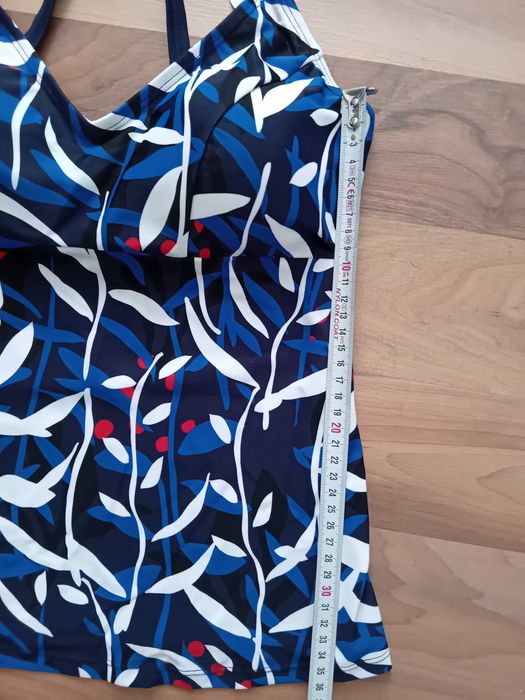 Esprit танкини нови S/38Д