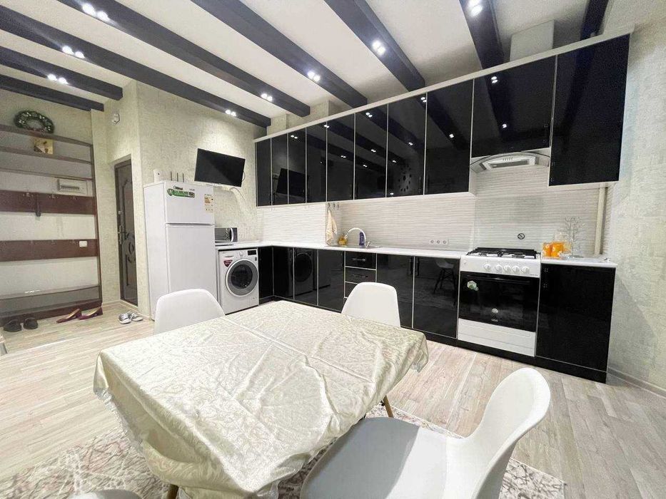 R17! Сдаётся Квартира 2/2/4 на  Мирзо Улугбекском, ор-р Гинекология