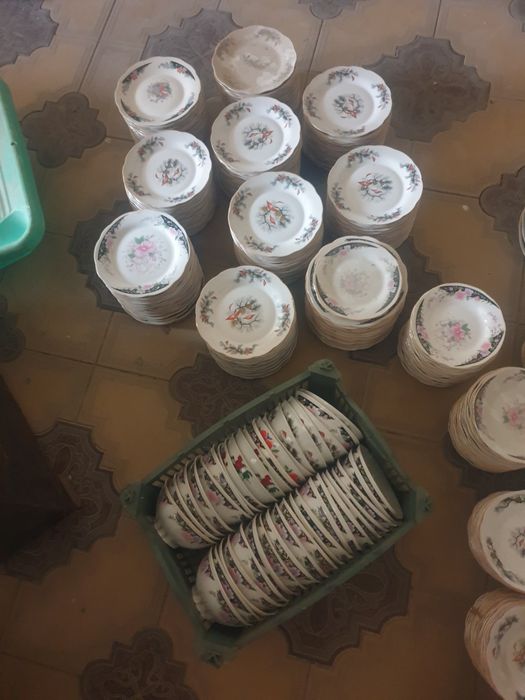 Срочно продаются тарелки для дома яна куп нарсалар бор