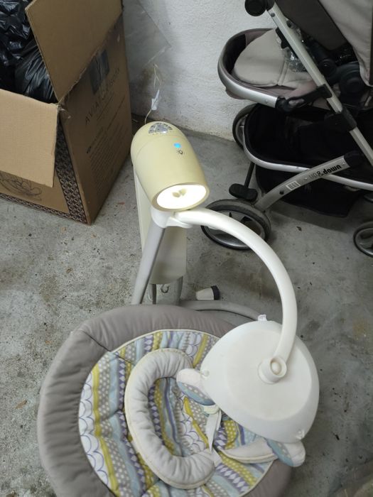 Детска люлка на ток и батерии