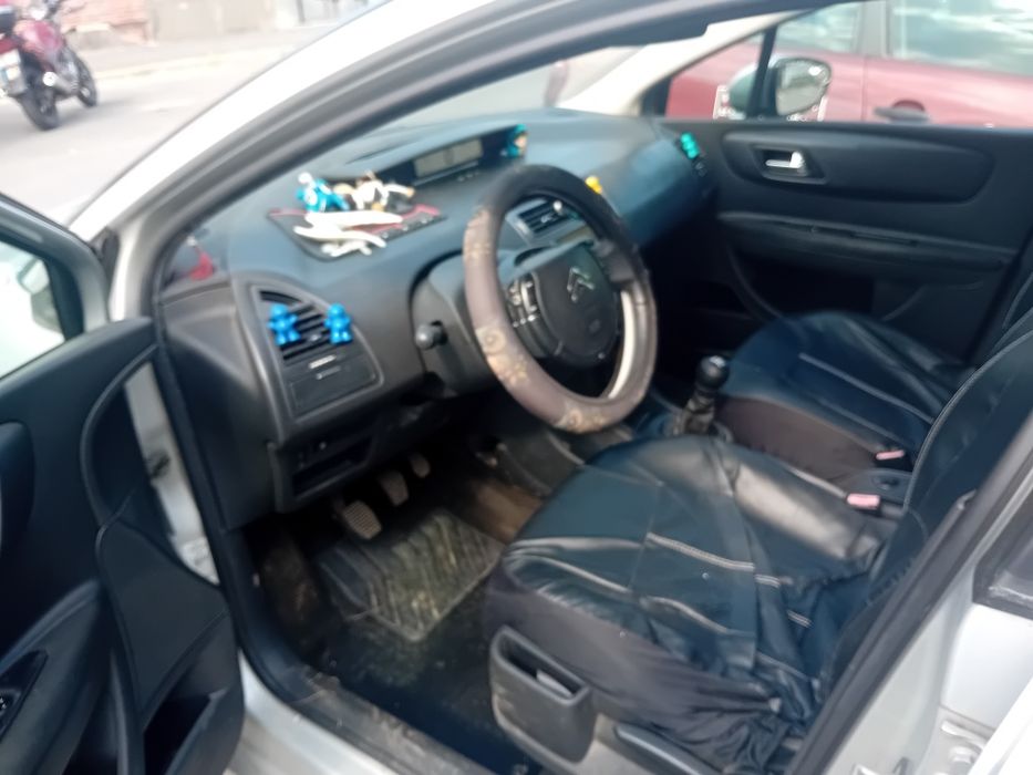 Vând  Citroen  C4