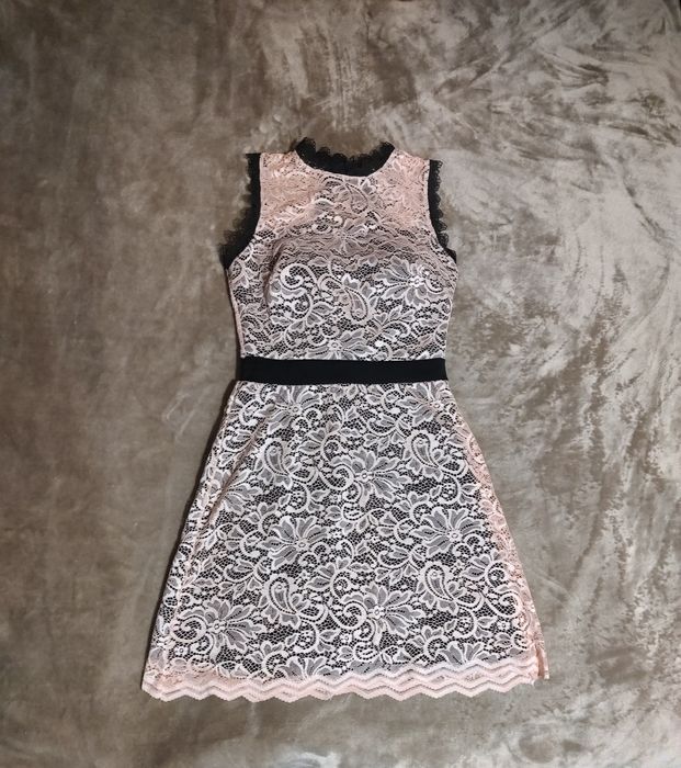 Дамска дантелена рокля