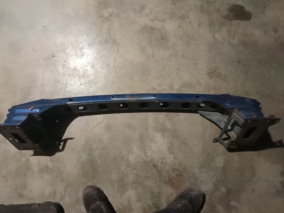 Греда за предна броня за Мазда 6