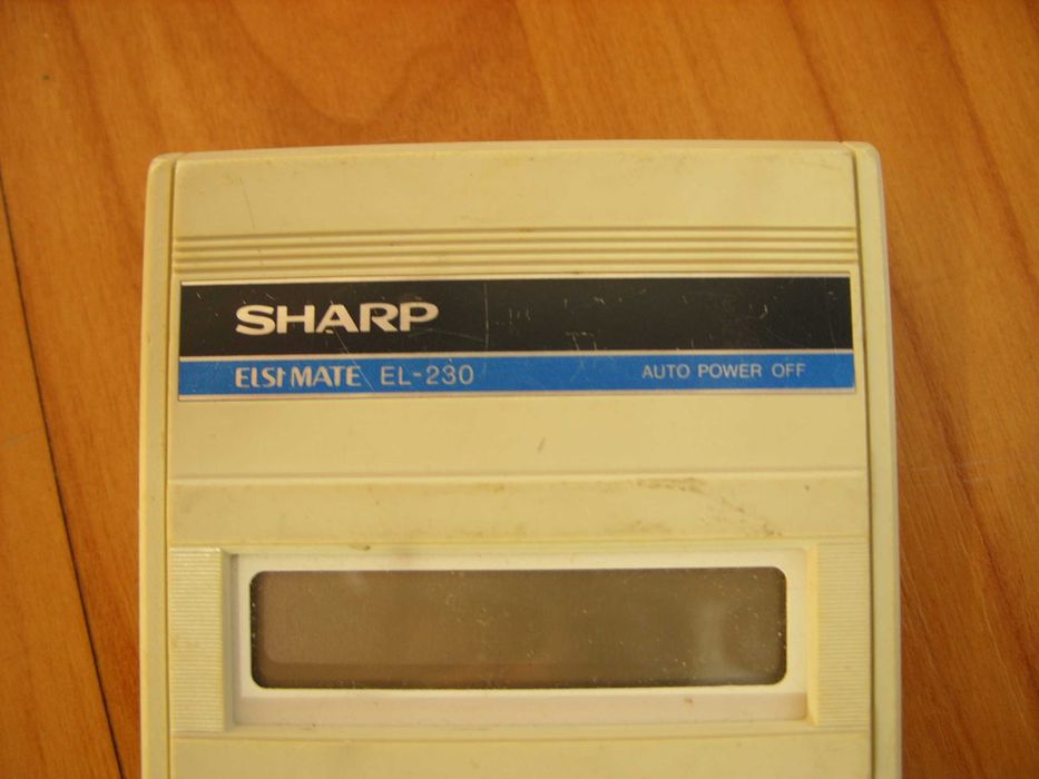 калкулатор  sharp НЕ РАБОТИ!