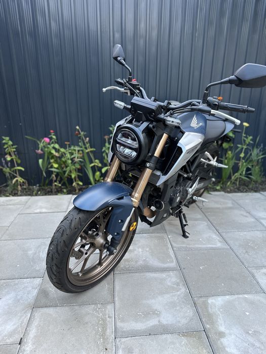 Honda Cb125R (duke cbr mt yzf)