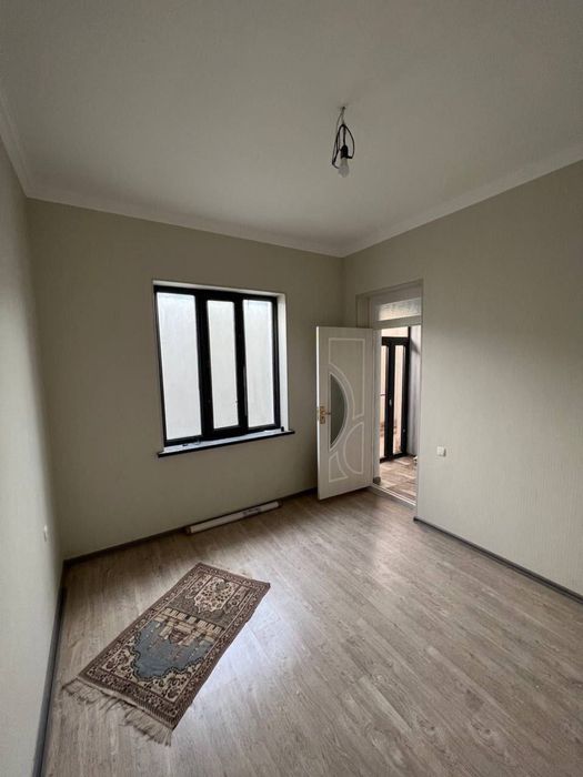 Назарбек текстилда 1,5 сотих уй сотилади 39,800 $  газ,свет,сув бор