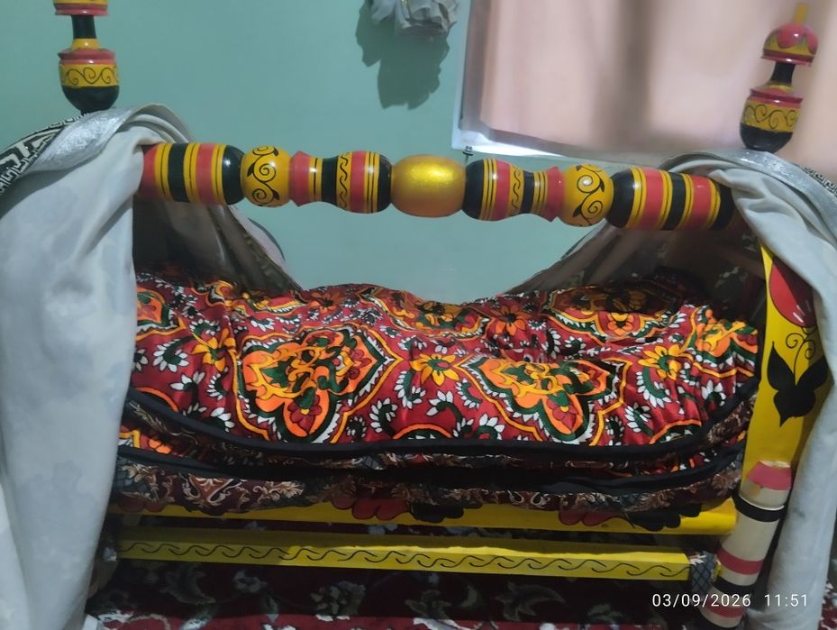 Beshik sotiladi  yangi