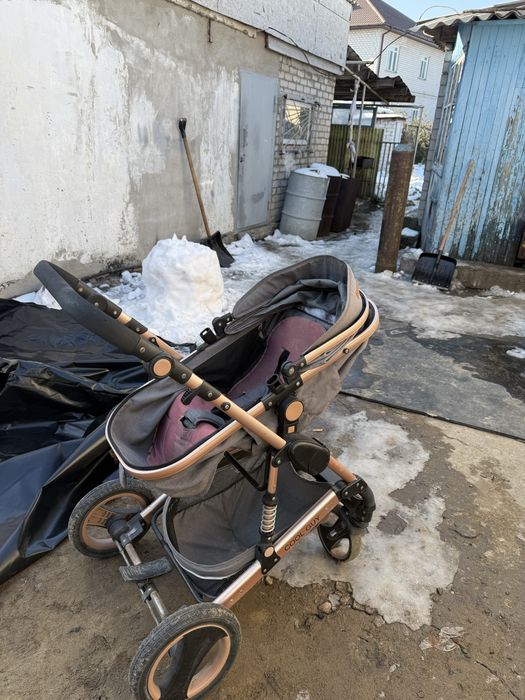 Продам коляску срочно