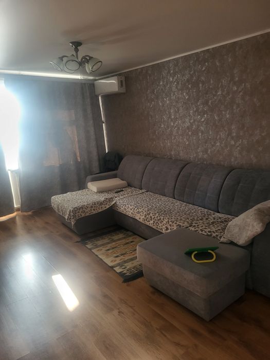 Продам 2 - х ком. Квартиру