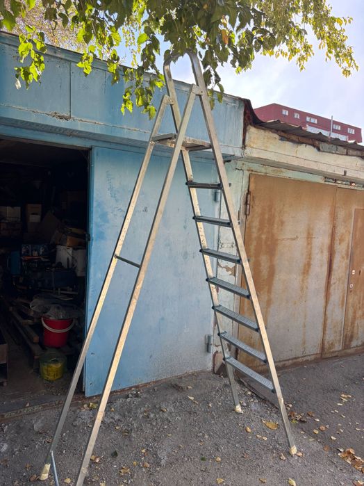 Продам стремянку