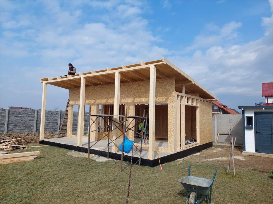 Case din lemn stratificat - la cheie