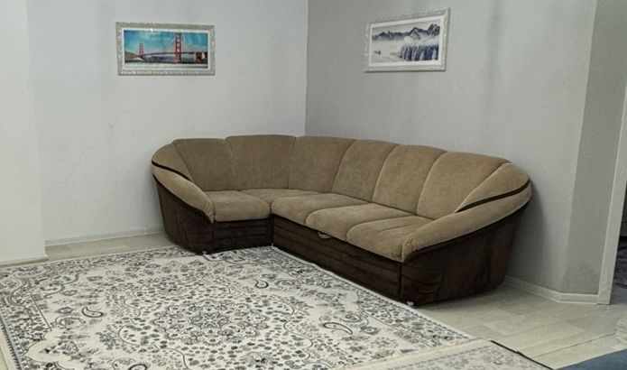 Мягкий диван угловой б/у срочно продам