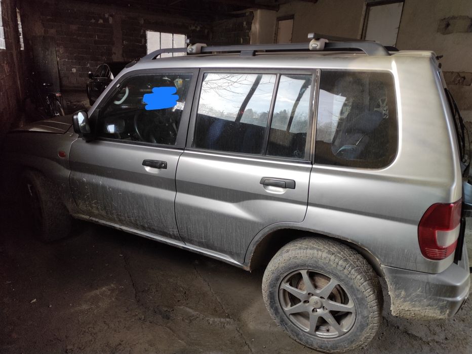 Vând Mitsubishi Pajero Pinin avariat