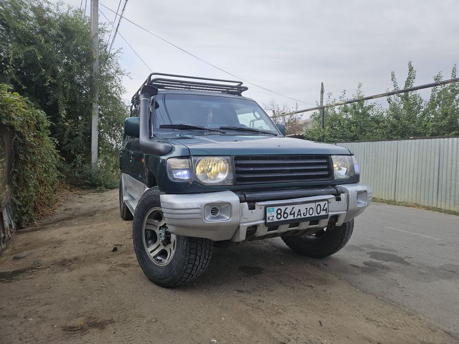 Mitsubishi pajero 2 1999 год