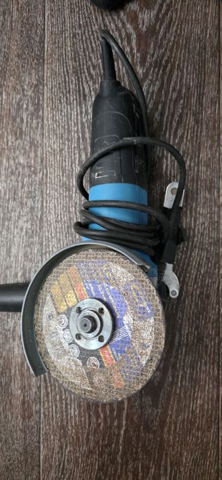 Болгарка электрическая