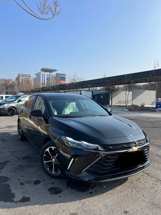 Monza 1.3 turbo 2023 qora benzinda