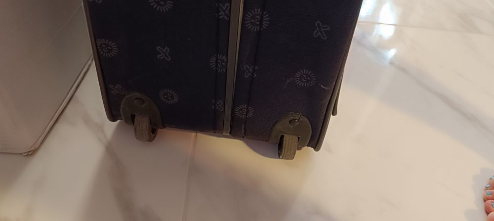 Куфар със странична дръжка