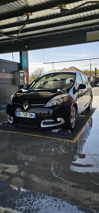 Renault Grand Scenic, an 2014, motor 1.5, 7 locuri.