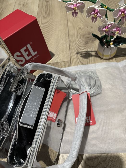 Geanta Diesel 1DR Argintie/Neagra/Alba