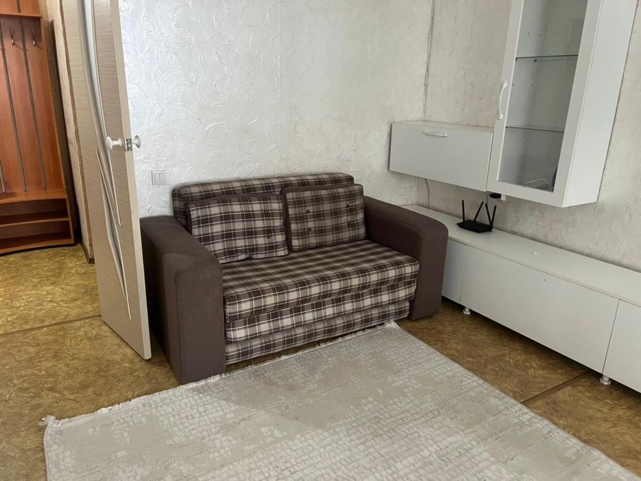 Срочно продам диван тройка