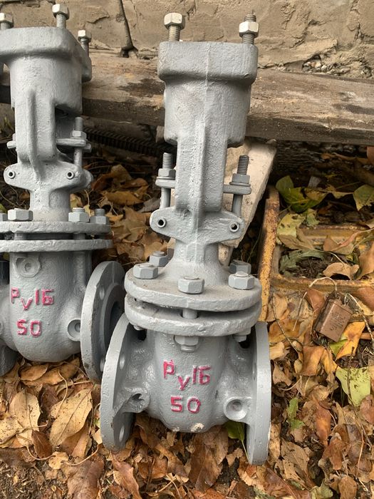 Задвижка стальная D-100