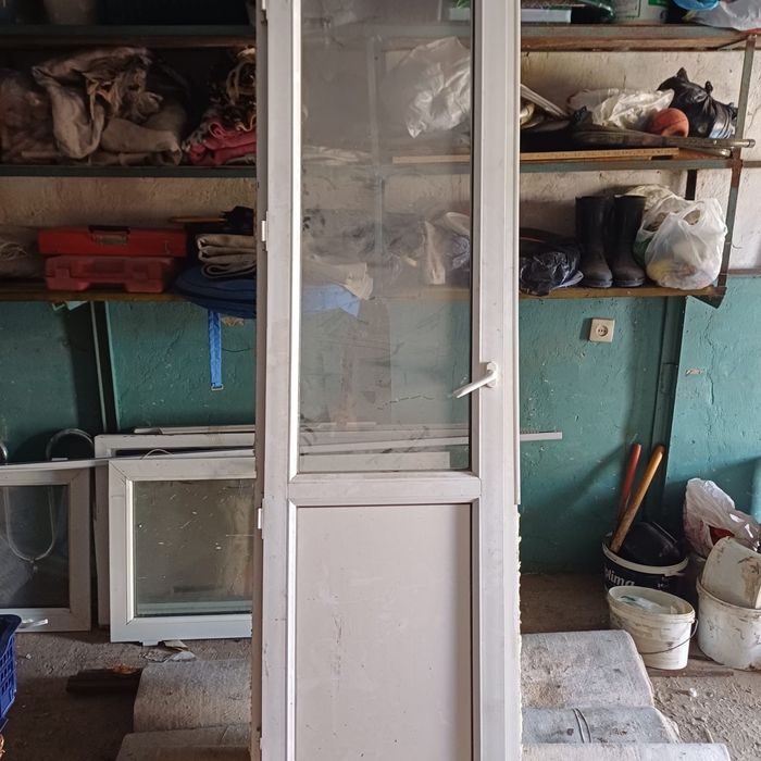 Продам дверь для балкона