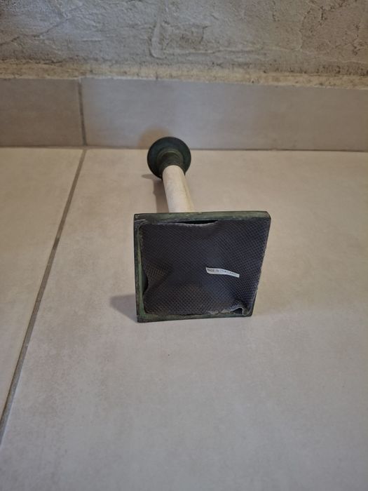 Уникален свещник