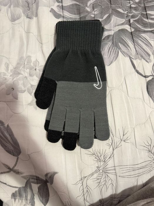 Оригинални ръкавици Nike