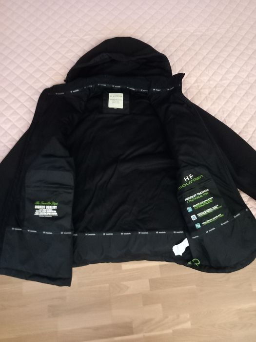 Vând haină termoizolantă HF mountain