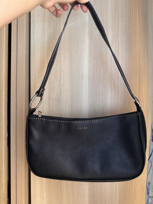 Сумка черный.