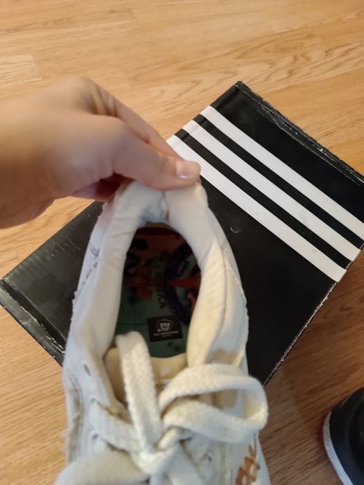 Продам кеды  bershka