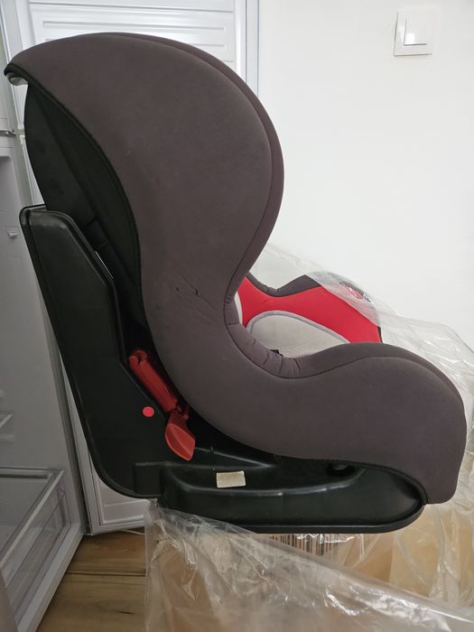 Mothercare столче 9-18 кг с опция сън